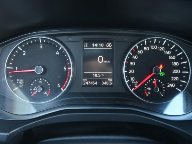 Volkswagen Amarok  V6 3.0 TDI Comfortline