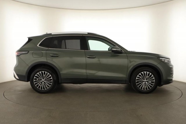 Volkswagen Tiguan  1.5 TSI 