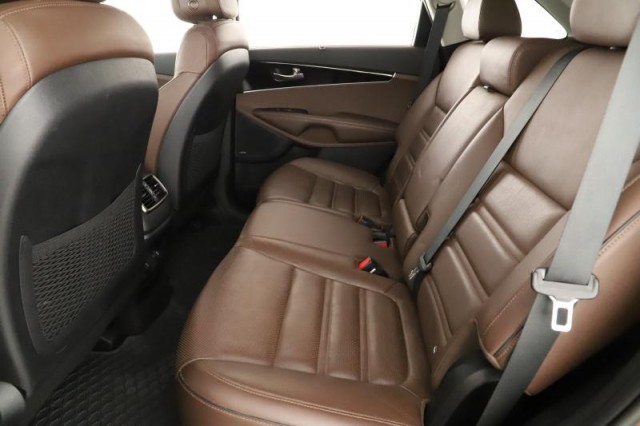 Kia Sorento  2.2 CRDi Comfort