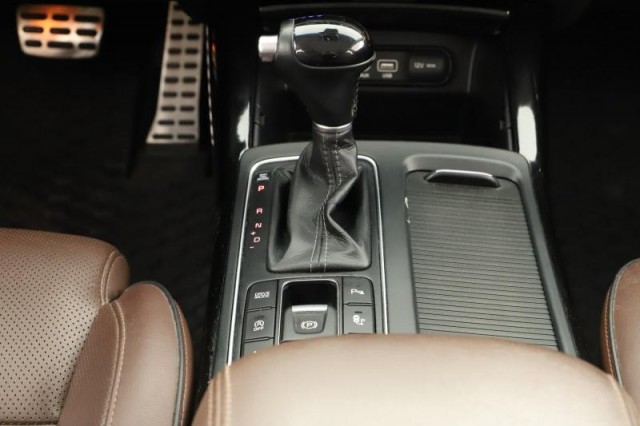 Kia Sorento  2.2 CRDi Comfort