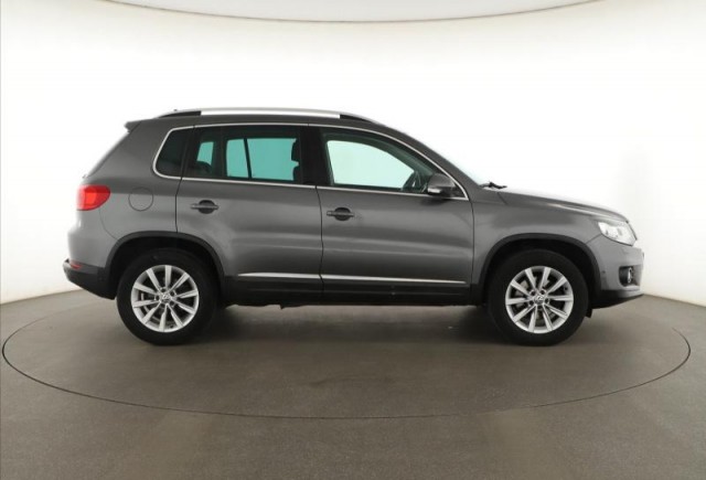 Volkswagen Tiguan  2.0 TDI 