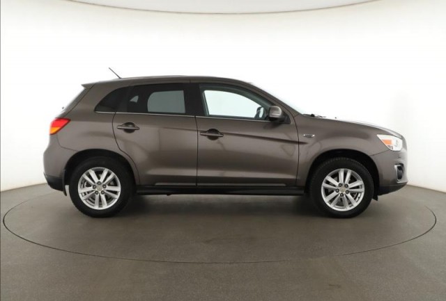 Mitsubishi ASX  2.2 DI-D 