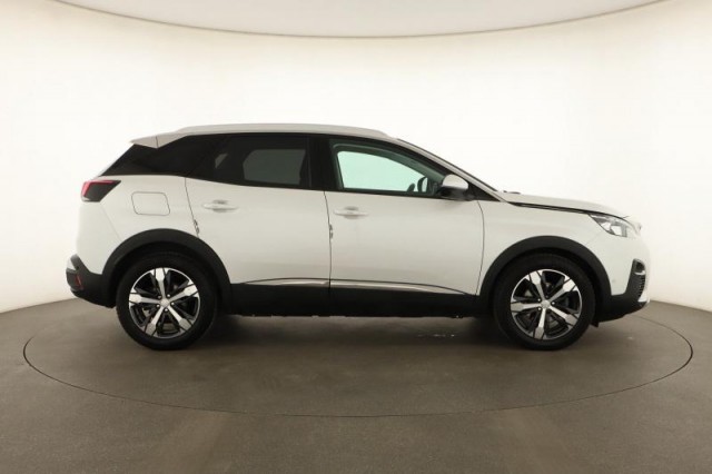 Peugeot 3008  1.5 BlueHDi Allure