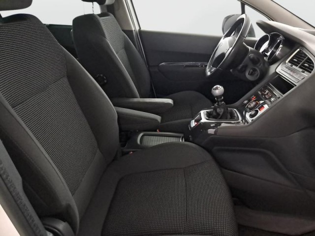 Peugeot 5008  2.0 BlueHDi 
