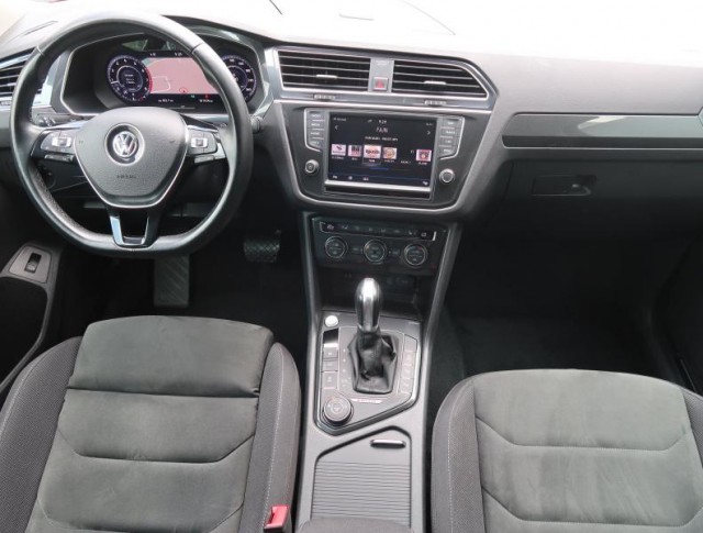 Volkswagen Tiguan  2.0 TSI Trendline
