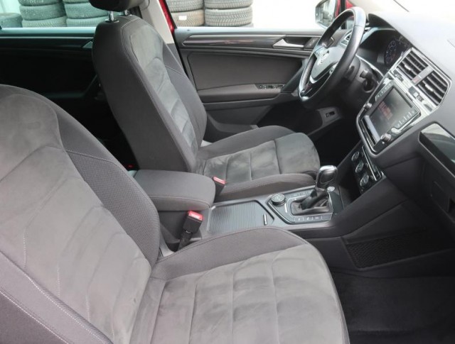 Volkswagen Tiguan  2.0 TSI Trendline