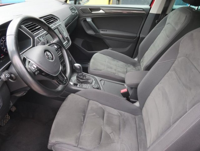 Volkswagen Tiguan  2.0 TSI Trendline