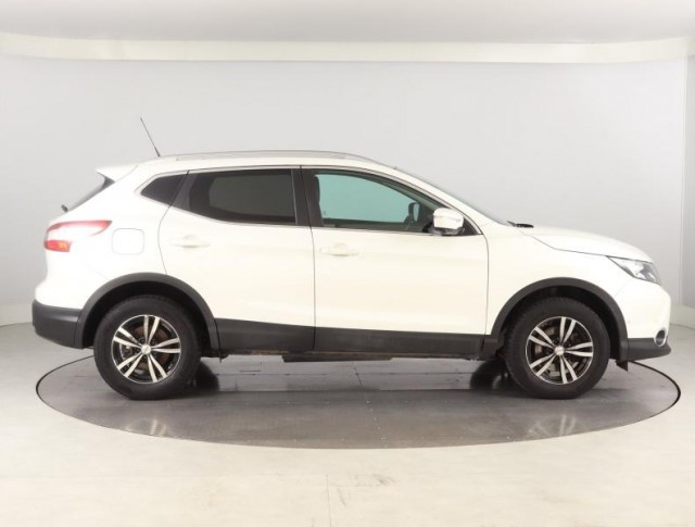 Nissan Qashqai  1.2 DIG-T 