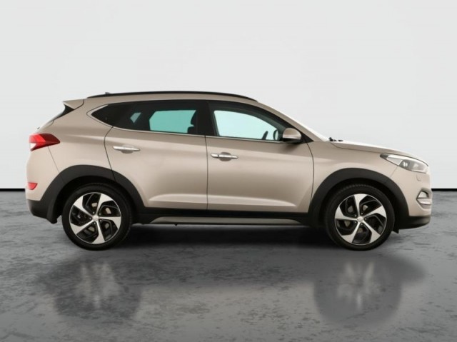 Hyundai Tucson  2.0 CRDi 