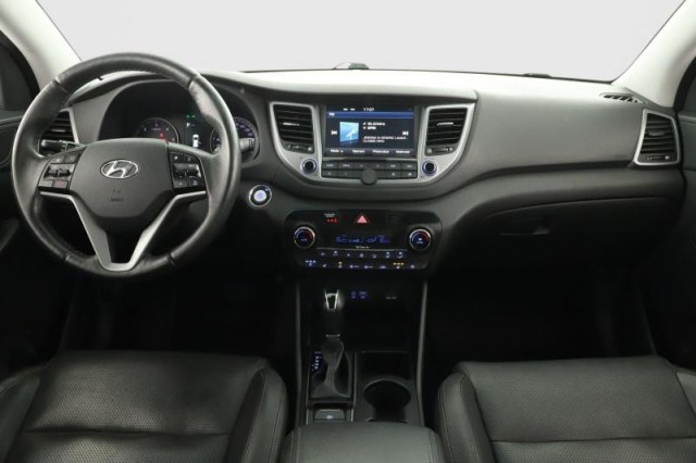 Hyundai Tucson  2.0 CRDi 