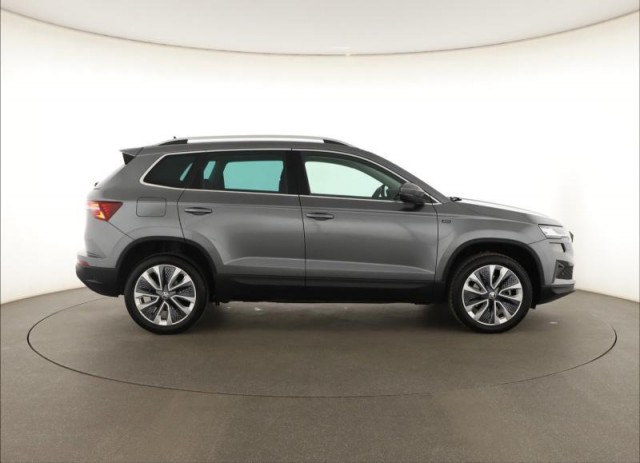 Škoda Karoq  1.5 TSI Drive