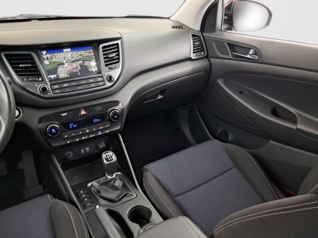 Hyundai Tucson  2.0 CRDi 