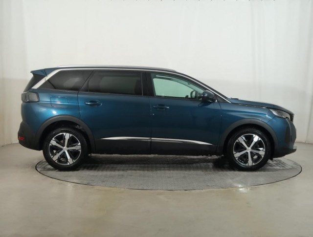 Peugeot 5008  1.5 BlueHDi 