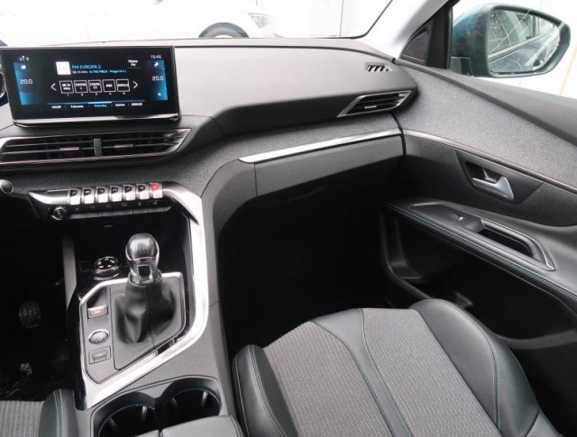 Peugeot 5008  1.5 BlueHDi 