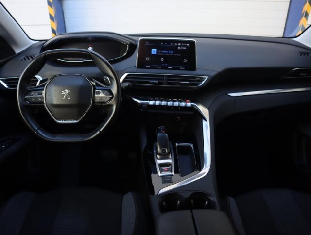 Peugeot 5008  1.5 BlueHDi 