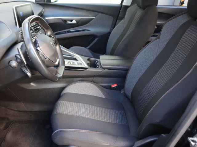 Peugeot 5008  1.5 BlueHDi 