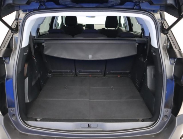 Peugeot 5008  1.5 BlueHDi 