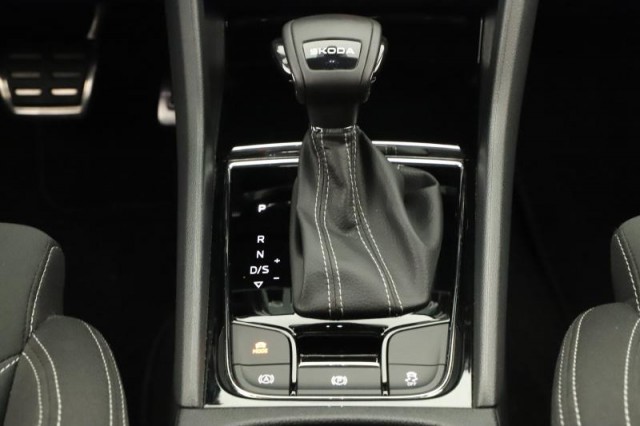 Škoda Karoq  1.5 TSI Sportline