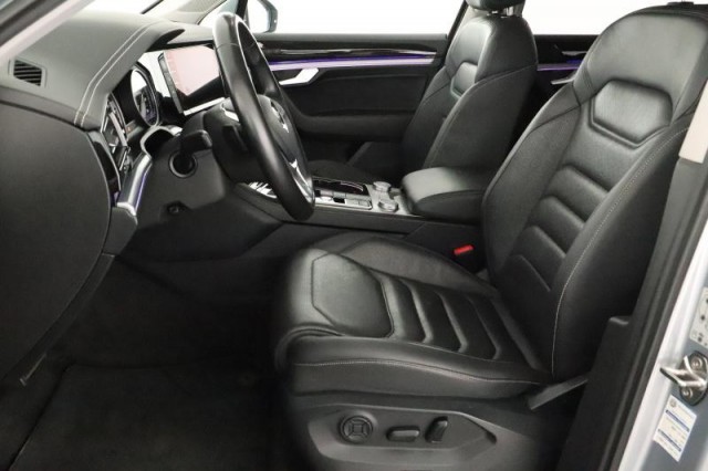 Volkswagen Touareg  3.0 TDI R-Line