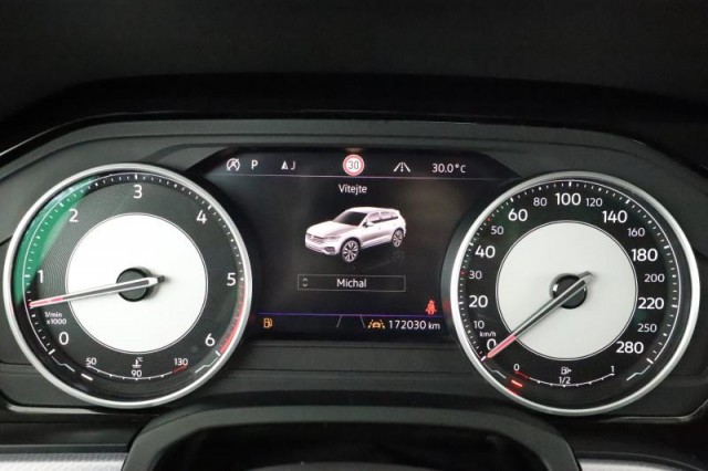 Volkswagen Touareg  3.0 TDI R-Line