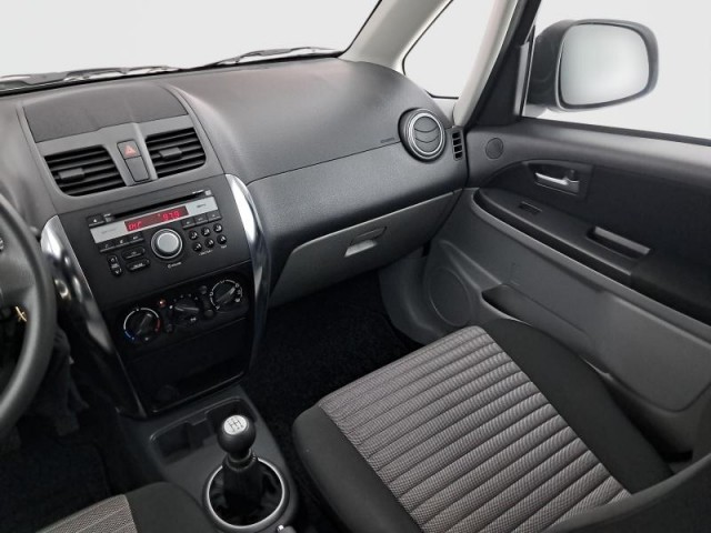 Suzuki SX4  1.6 VVT 