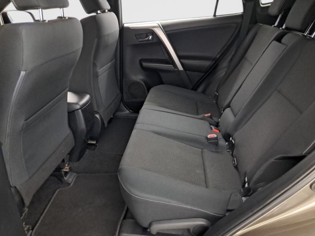Toyota RAV 4  2.0 VVT-i 