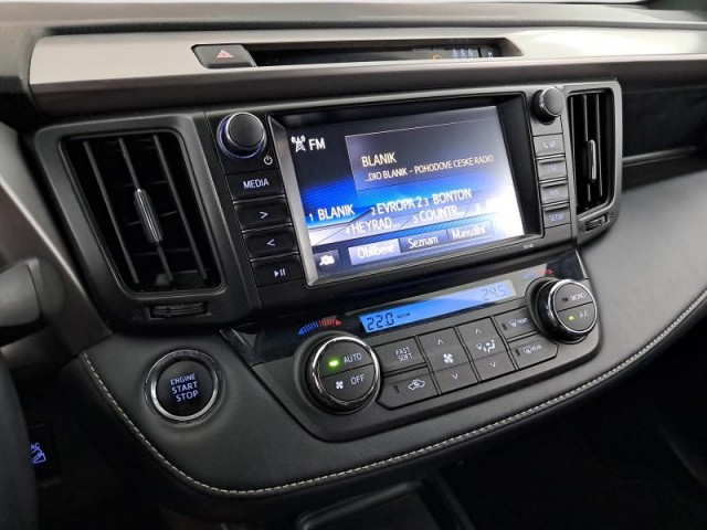 Toyota RAV 4  2.0 VVT-i 