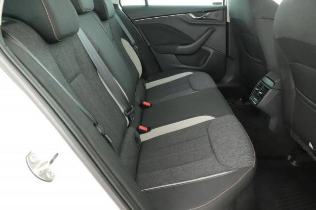 Škoda Kamiq  1.0 TSI 
