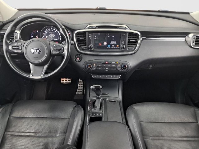 Kia Sorento  2.2 CRDi 