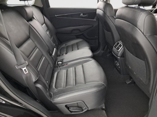 Kia Sorento  2.2 CRDi 