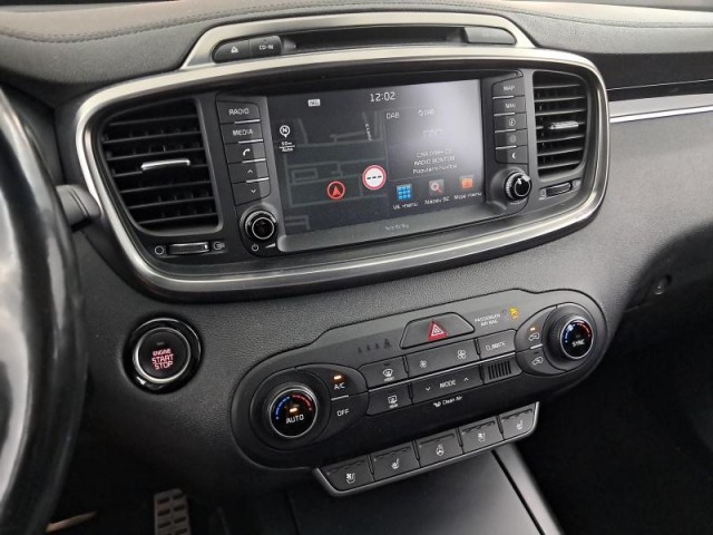 Kia Sorento  2.2 CRDi 