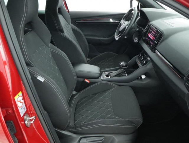 Škoda Karoq  1.5 TSI Sportline