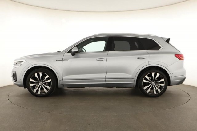 Volkswagen Touareg  3.0 TDI R-Line