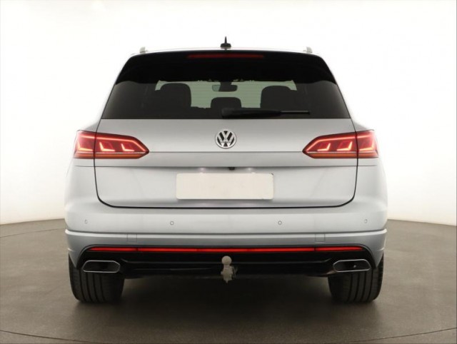 Volkswagen Touareg  3.0 TDI R-Line