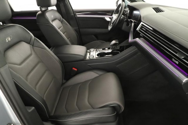 Volkswagen Touareg  3.0 TDI R-Line