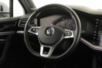Volkswagen Touareg  3.0 TDI R-Line