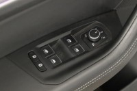 Volkswagen Touareg  3.0 TDI R-Line