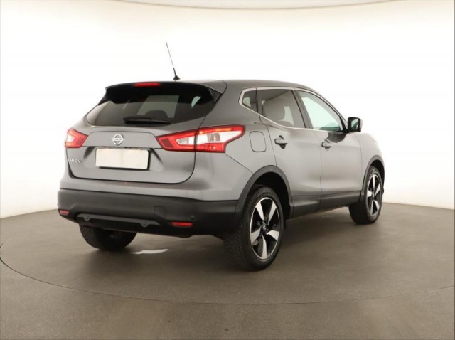 Nissan Qashqai  1.2 DIG-T 