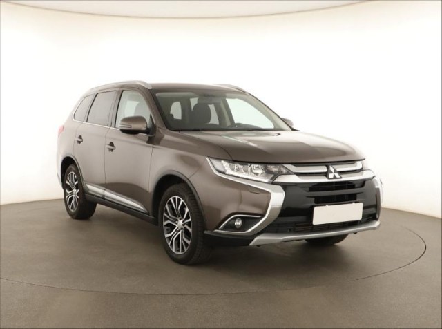 Mitsubishi Outlander  2.2 DI-D 