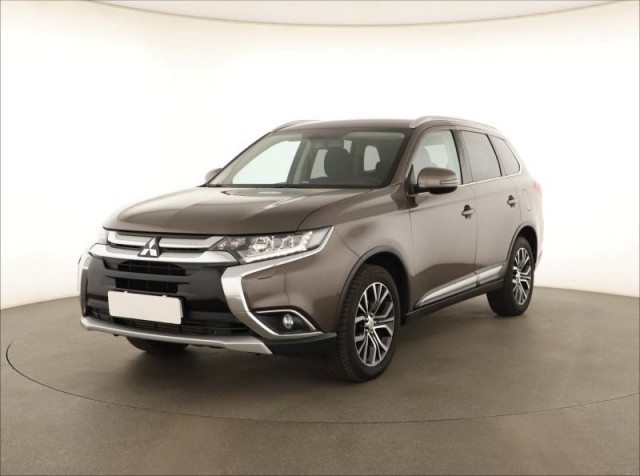 Mitsubishi Outlander  2.2 DI-D 