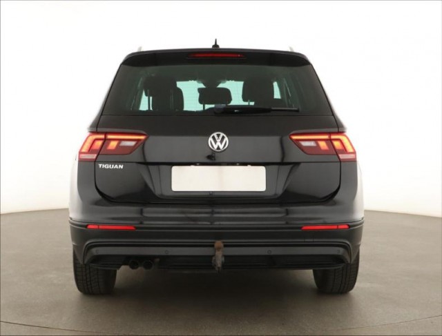Volkswagen Tiguan  2.0 TDI 