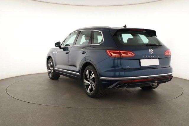Volkswagen Touareg  3.0 TDI 