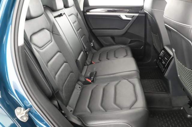 Volkswagen Touareg  3.0 TDI 