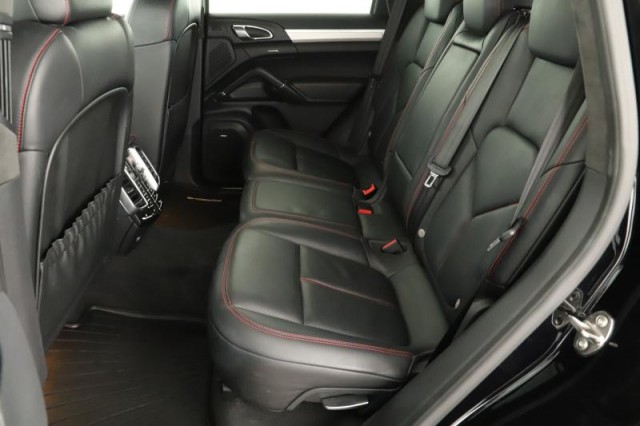Porsche Cayenne  Turbo 