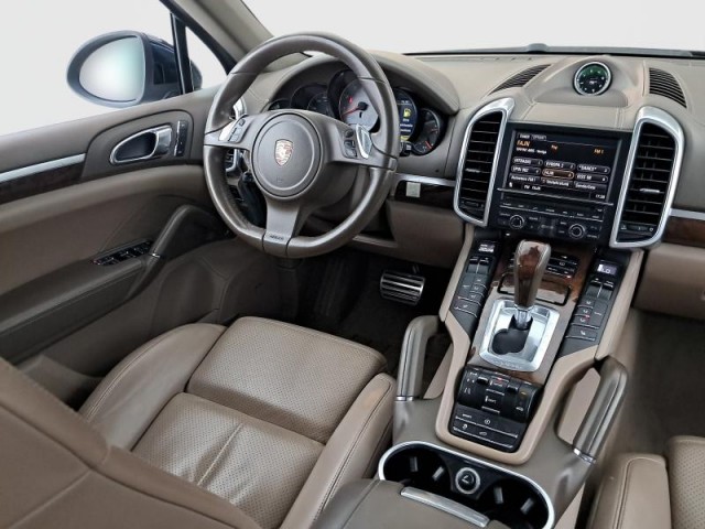 Porsche Cayenne  S 