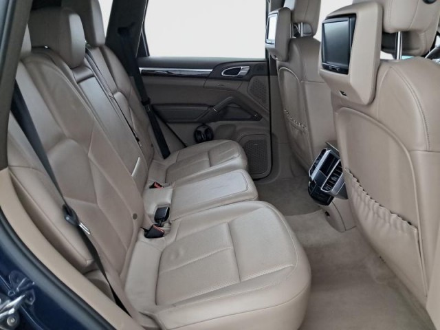 Porsche Cayenne  S 