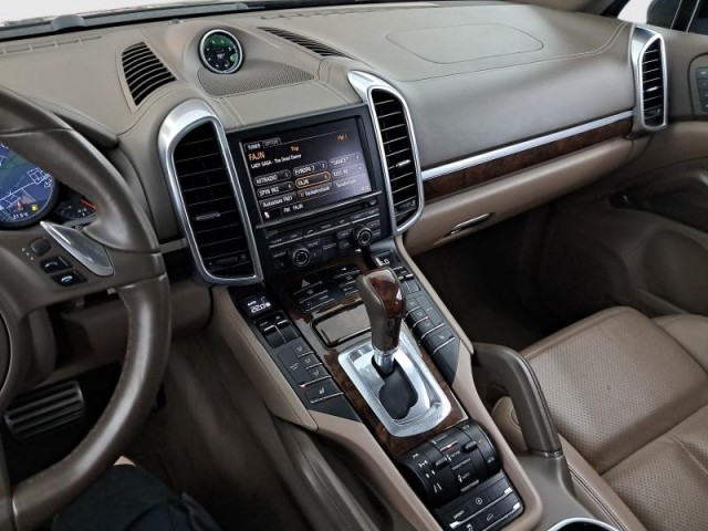 Porsche Cayenne  S 