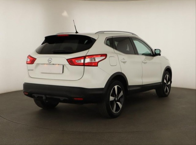 Nissan Qashqai  1.2 DIG-T 