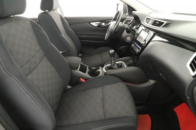 Nissan Qashqai  1.2 DIG-T 