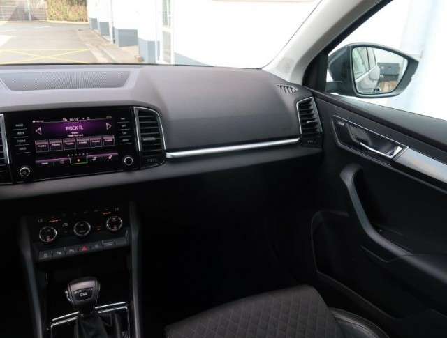 Škoda Karoq  1.5 TSI Style